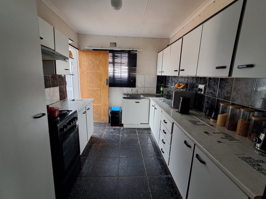 To Let 3 Bedroom Property for Rent in Northcrest Eastern Cape